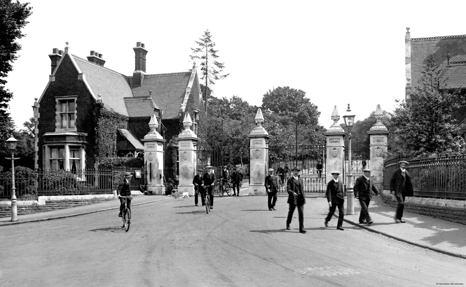Guide To Repton Park