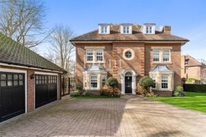 Regents Drive, Woodford Green, IG8 - Cover