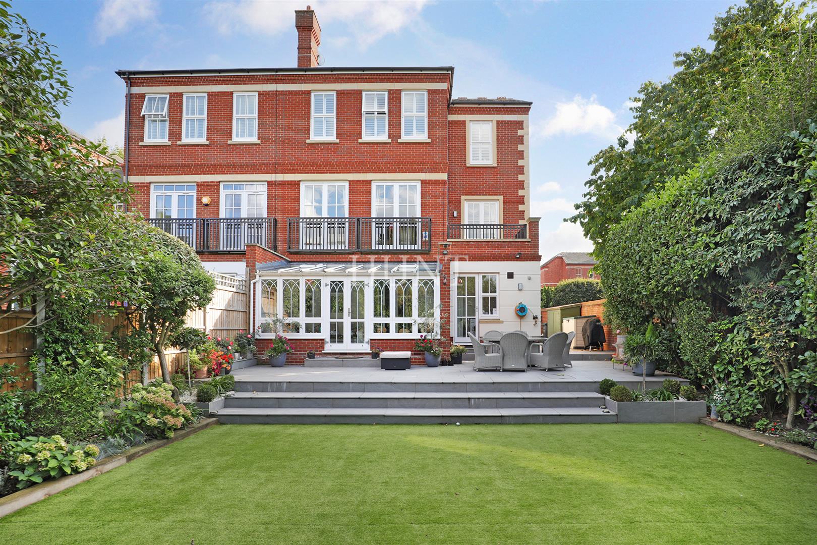 Rosebury Square, Woodford Green, IG8 - Slide 10