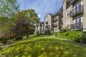 The Manor, Woodford Green, IG8
