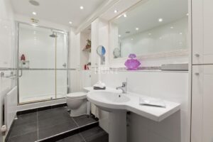 Regents Drive, Woodford Green, IG8