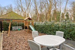 Regents Drive, Woodford Green, IG8