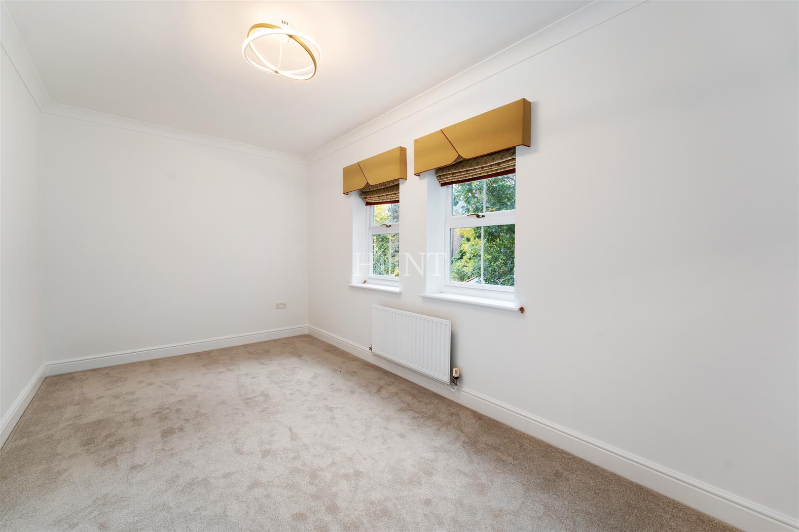 Regents Drive, Woodford Green, IG8 - Slide 10