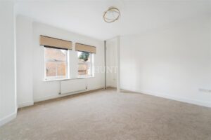 Regents Drive, Woodford Green, IG8