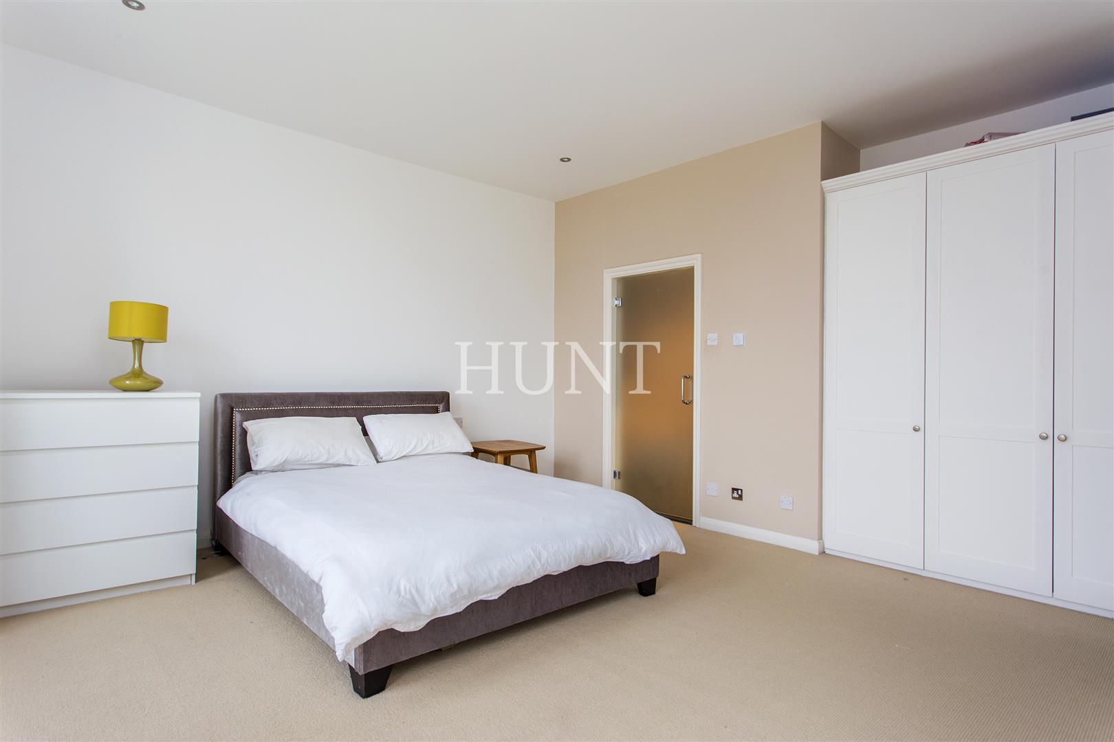 Burnt House, Chigwell, IG7 - Slide 13