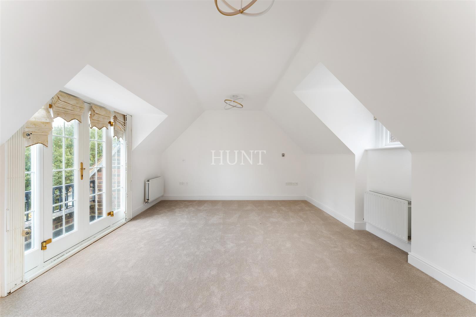 Regents Drive, Woodford Green, IG8 - Slide 13