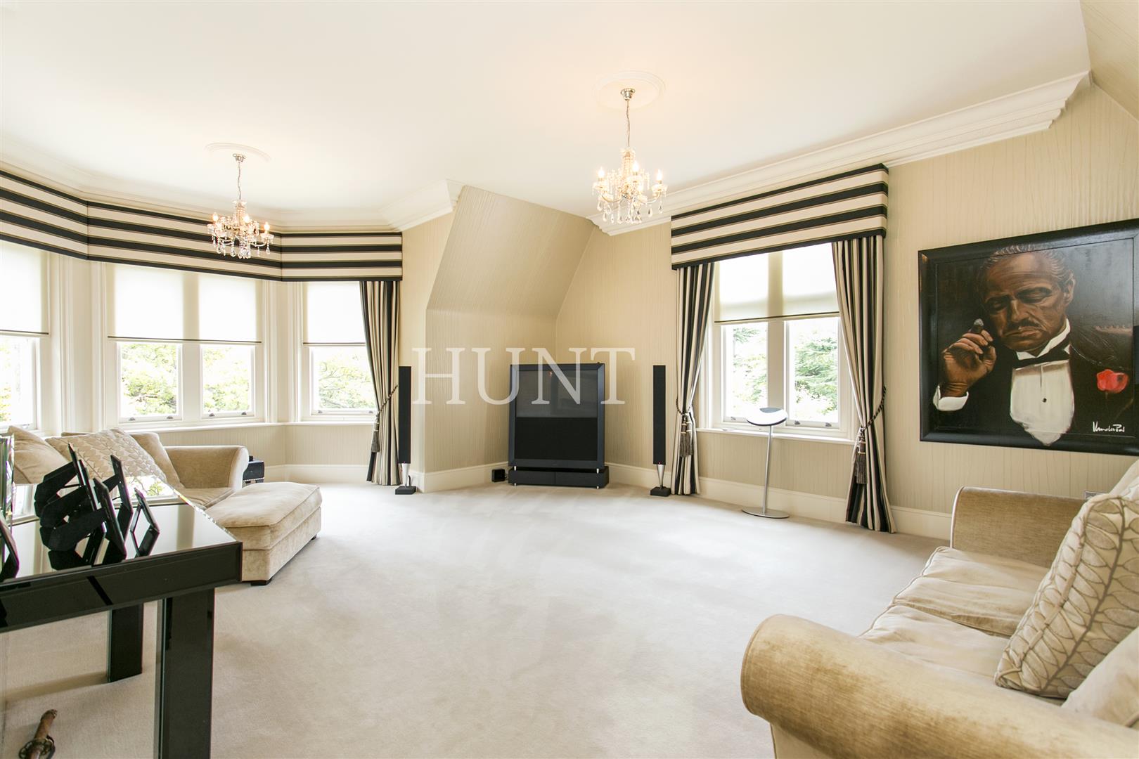 Montague House, Woodford Green, IG8 - Slide 17