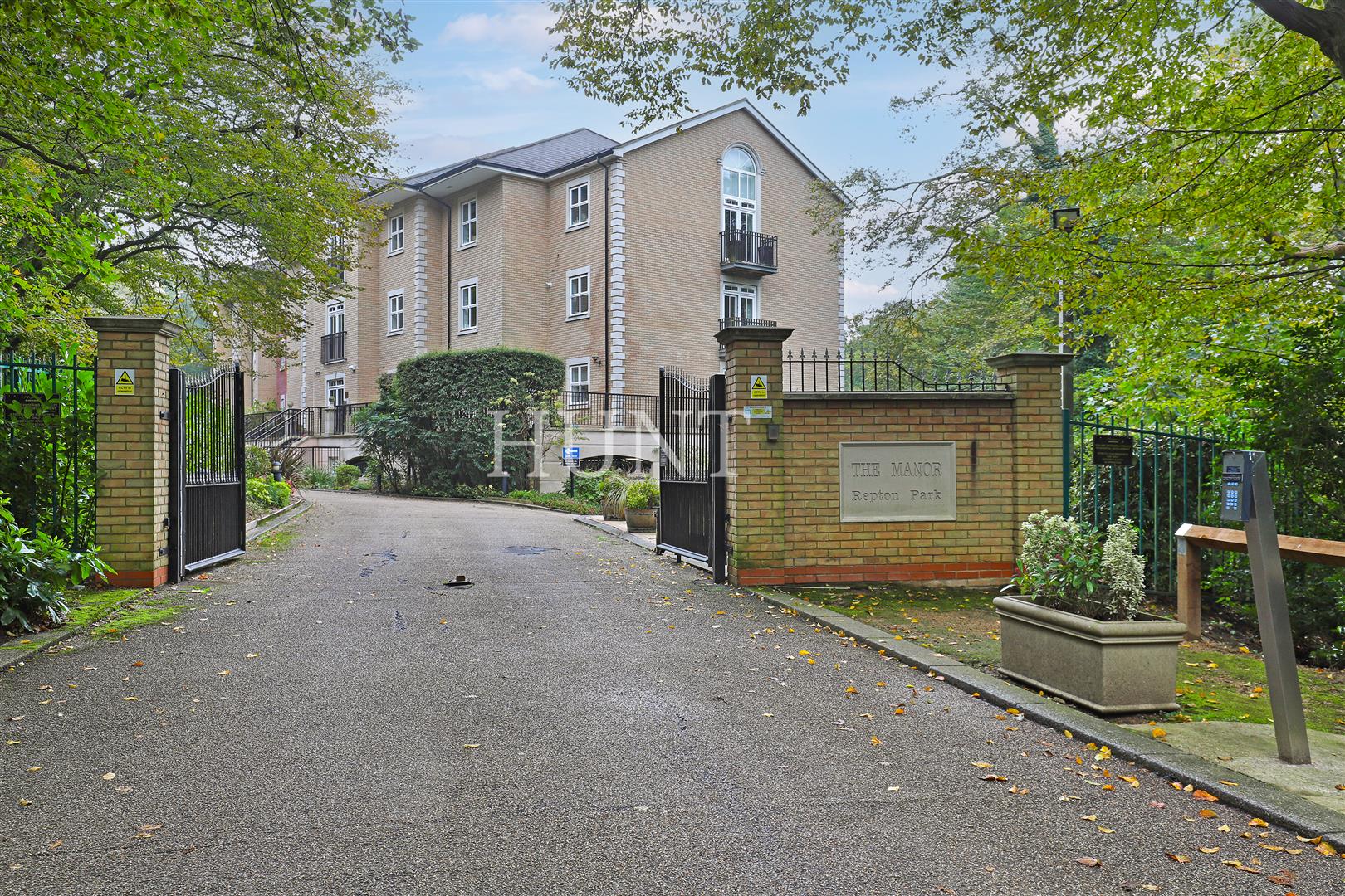 The Manor, Woodford Green, IG8 - Slide 18
