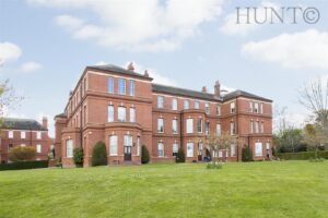Goldsmith House, Repton Park, Woodford Green IG8