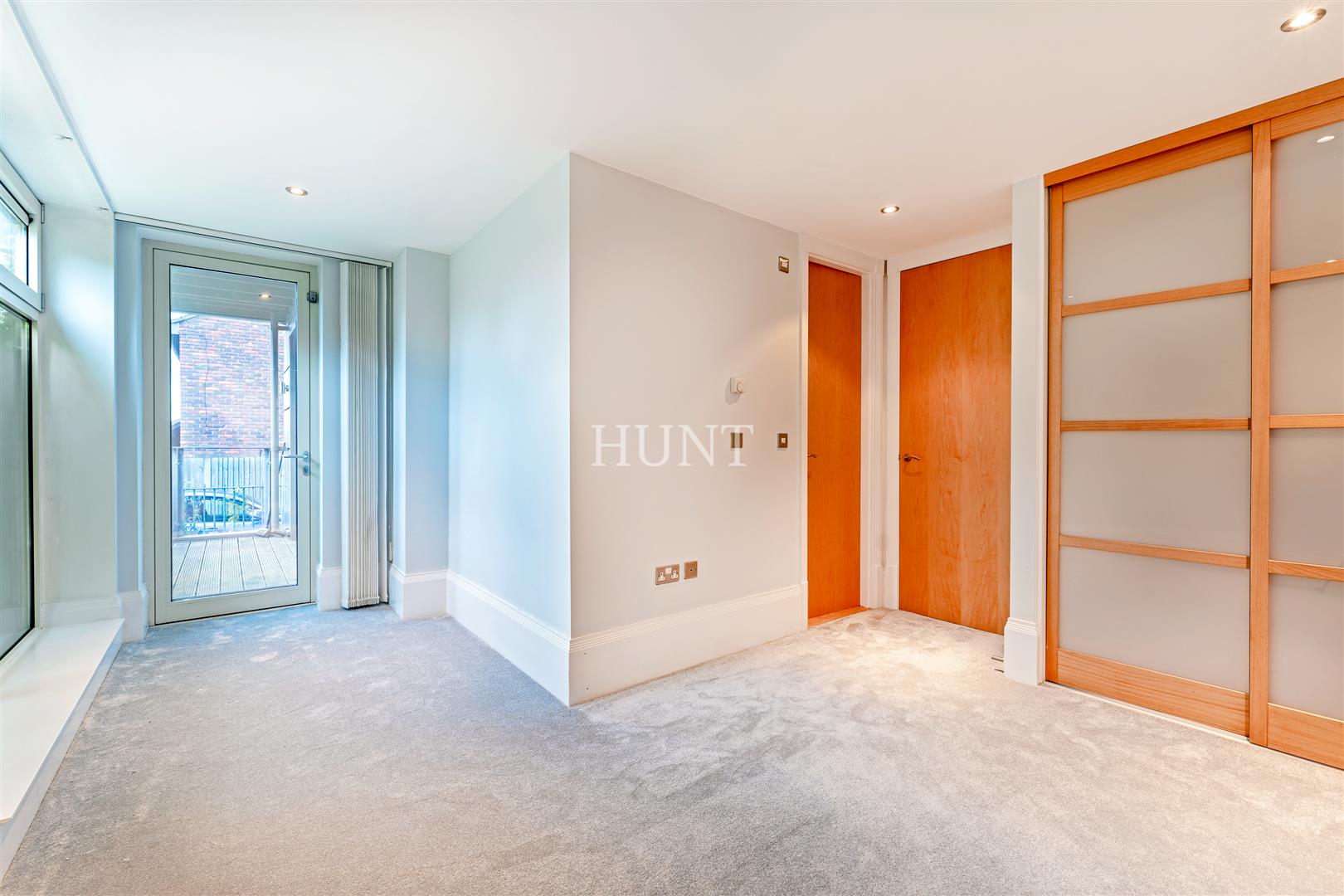 The Atrium, Buckhurst Hill, IG9 - Slide 16
