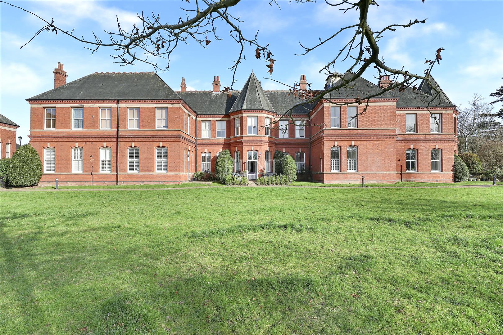 Northumberland House, Woodford Green, IG8 - Slide 20