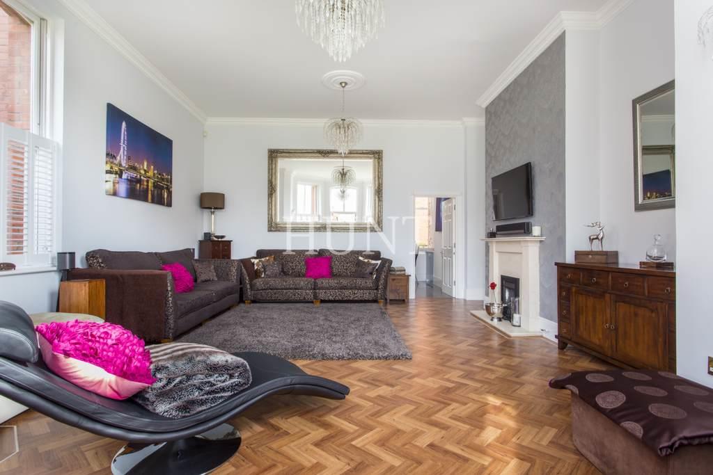 Sutherland House, Woodford Green, IG8 - Slide 21