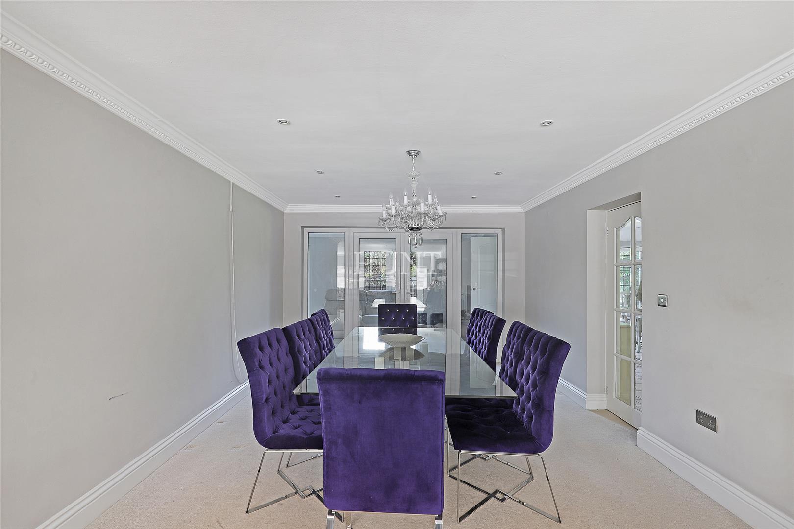 High Road, Chigwell, IG7 - Slide 22