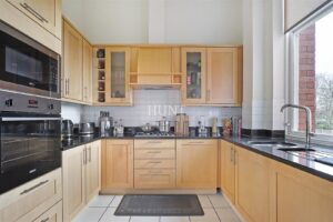 Goldsmith House, Repton Park, Woodford Green IG8