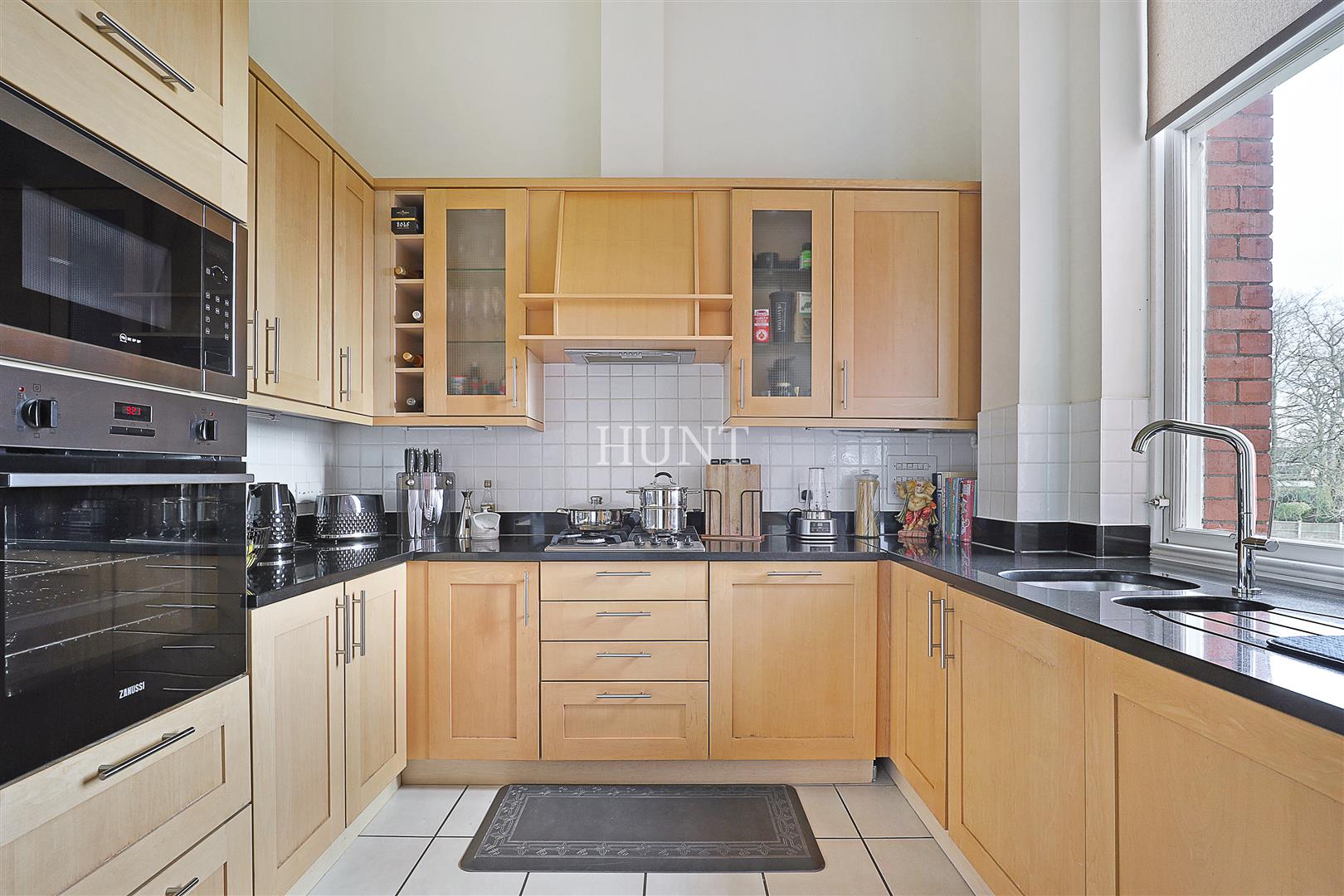 Brandesbury Square, Woodford Green, IG8 - Slide 25