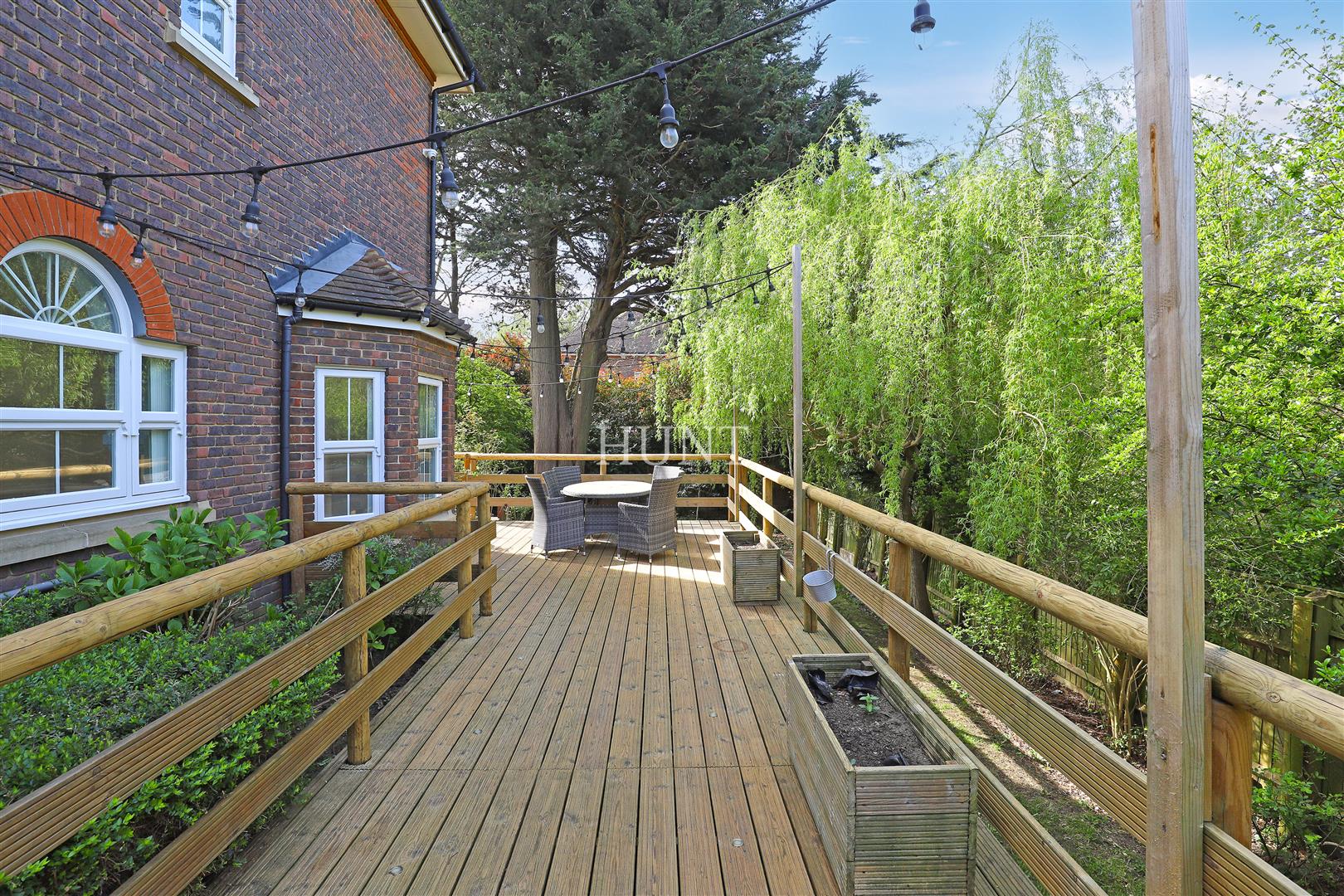 Regents Drive, Woodford Green, IG8 - Slide 25