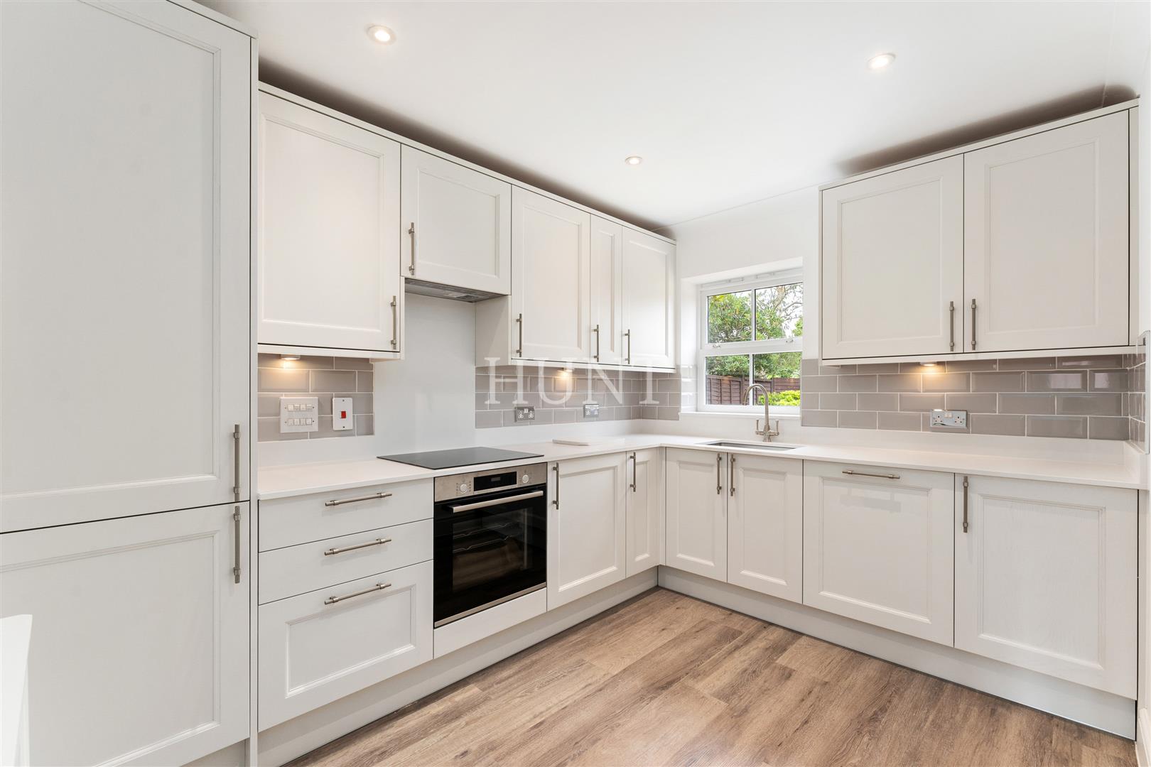 Chapel Mews, Woodford Green, IG8 - Slide 18