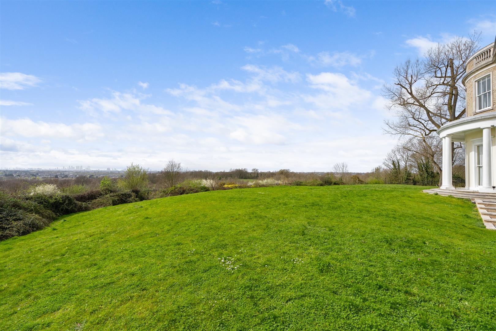 Regents Drive, Woodford Green, IG8 - Slide 27