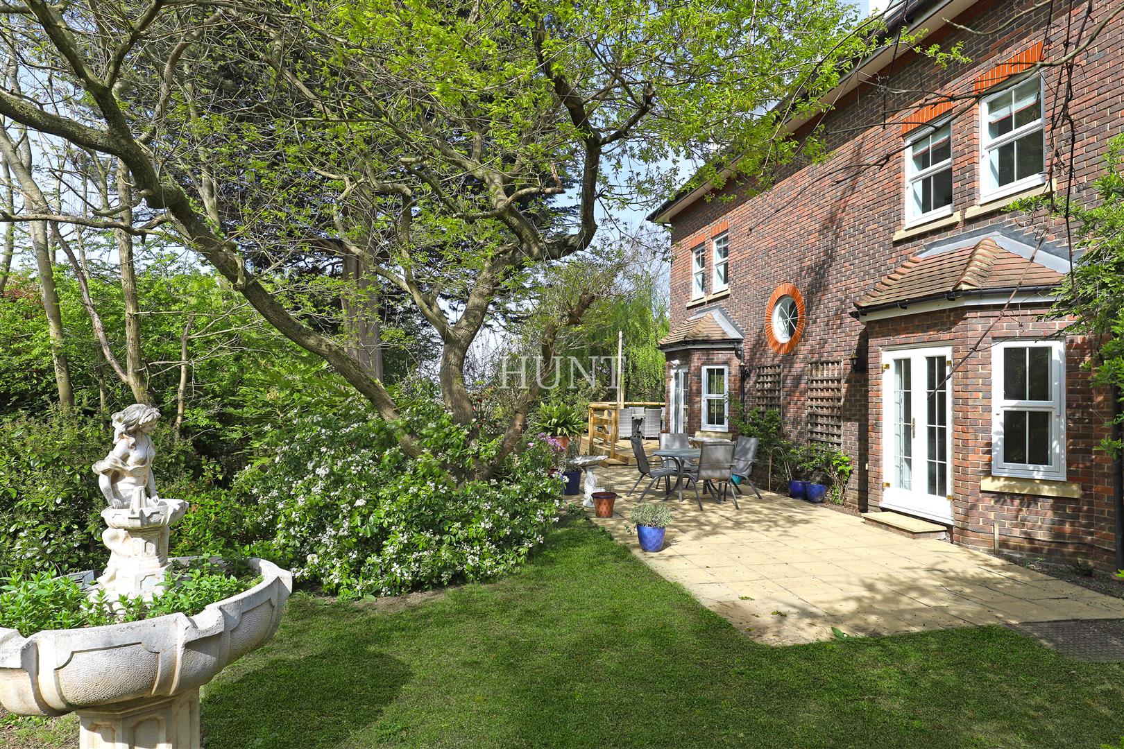 Regents Drive, Woodford Green, IG8 - Slide 27