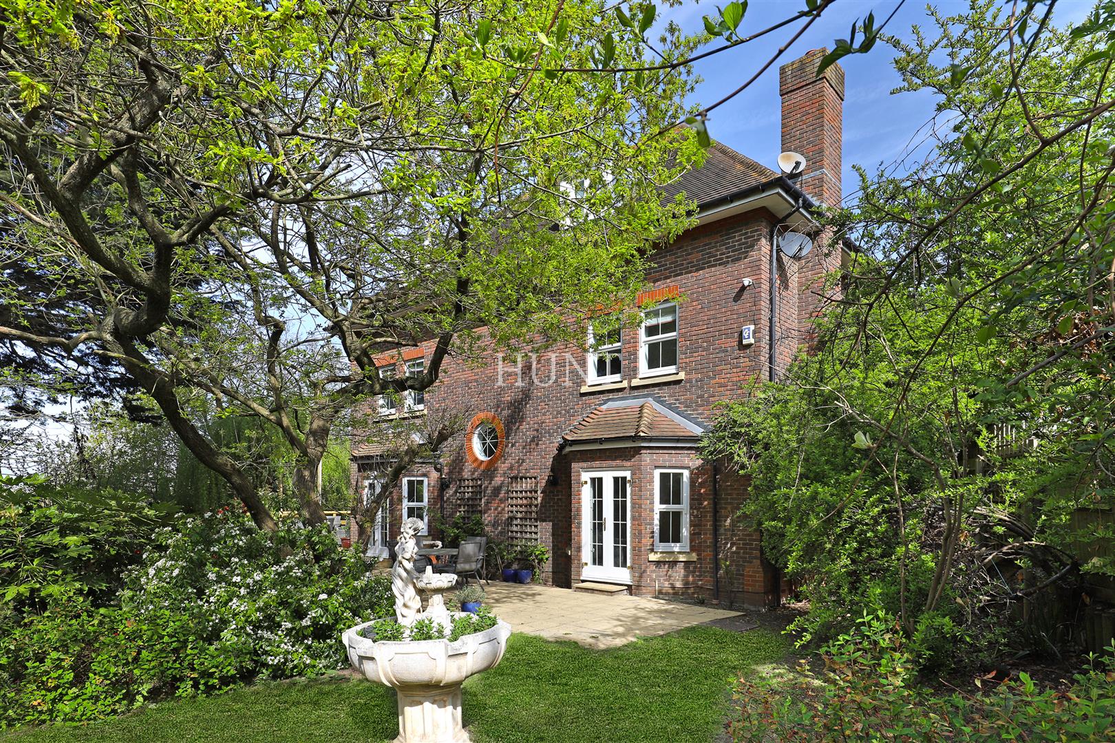 Regents Drive, Woodford Green, IG8 - Slide 28