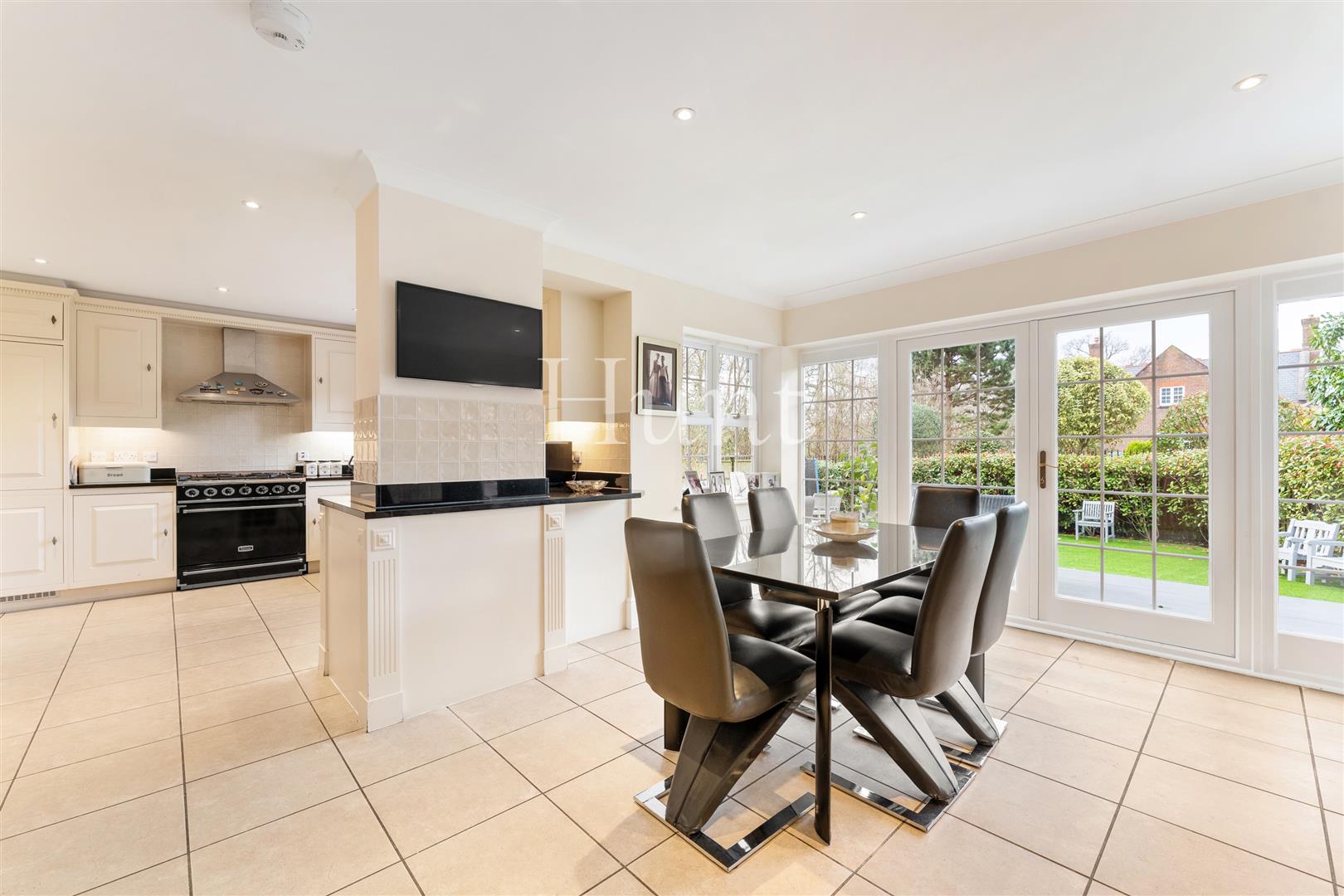 Regents Drive, Woodford Green, IG8 - Slide 3