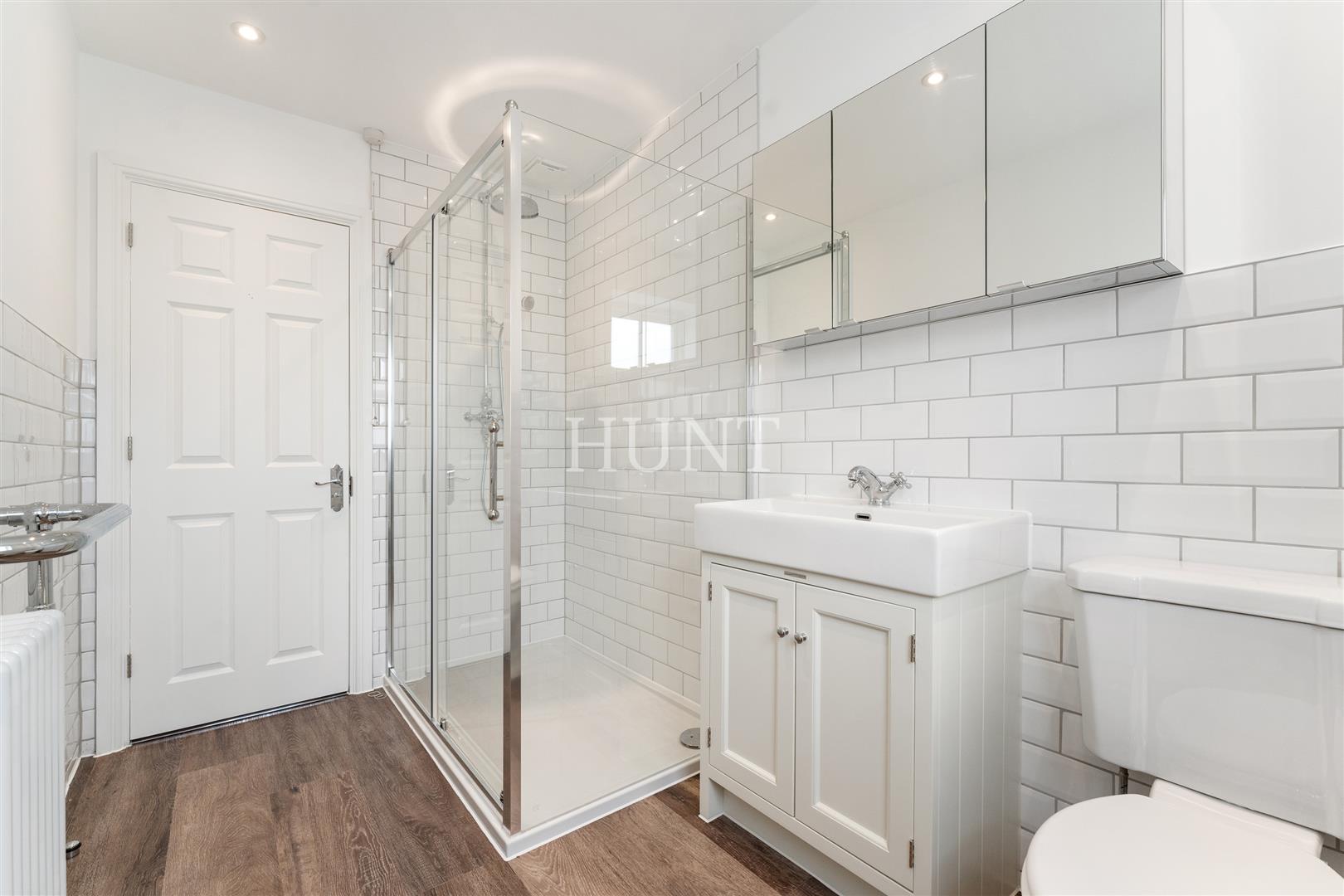 Chapel Mews, Woodford Green, IG8 - Slide 7