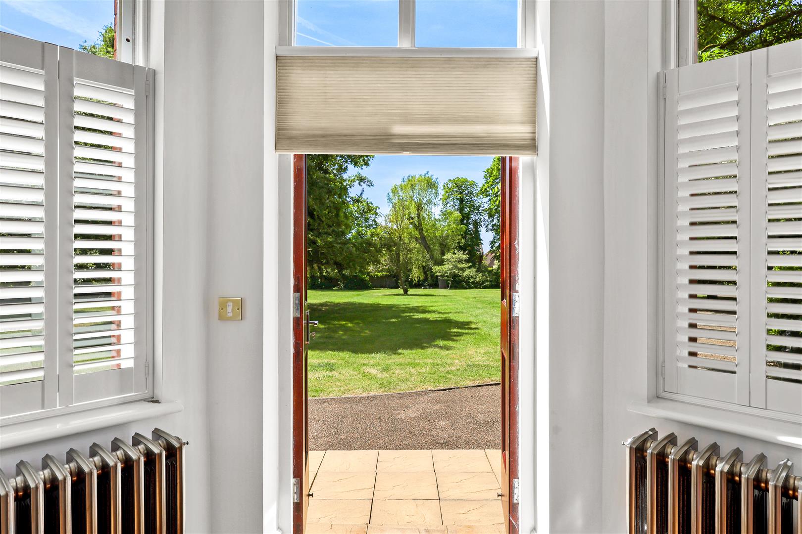 Sutherland House, Woodford Green, IG8 - Slide 33