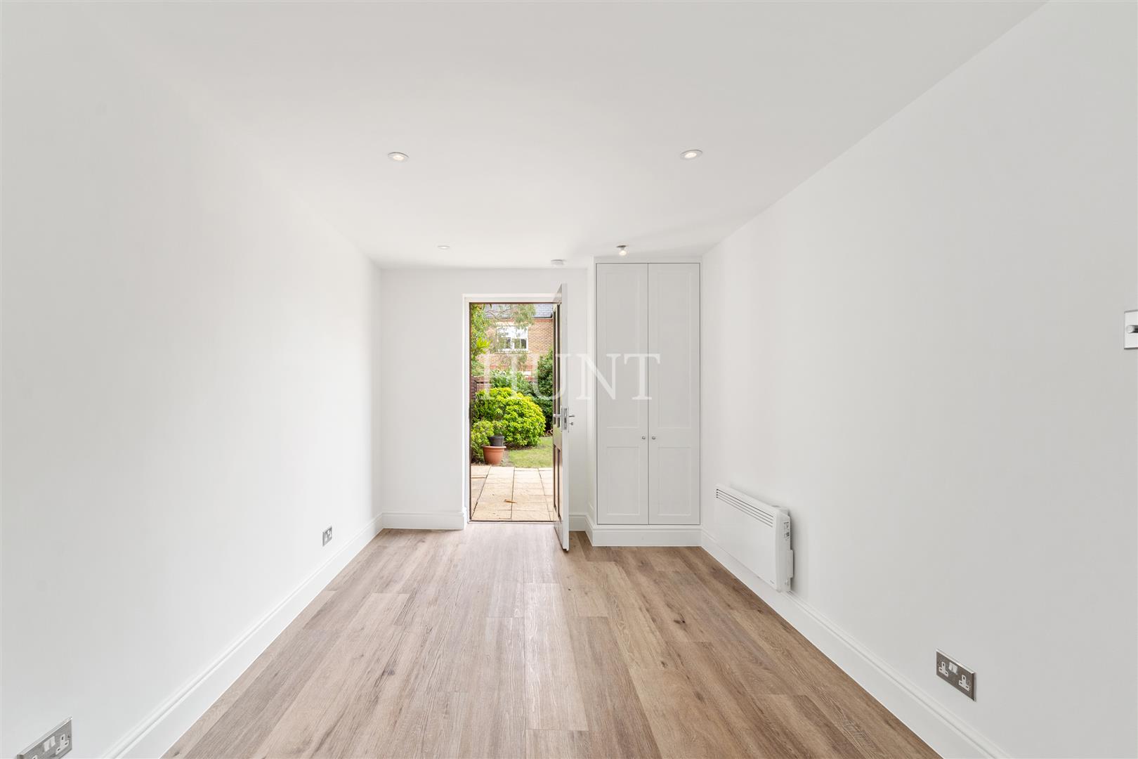 Chapel Mews, Woodford Green, IG8 - Slide 6
