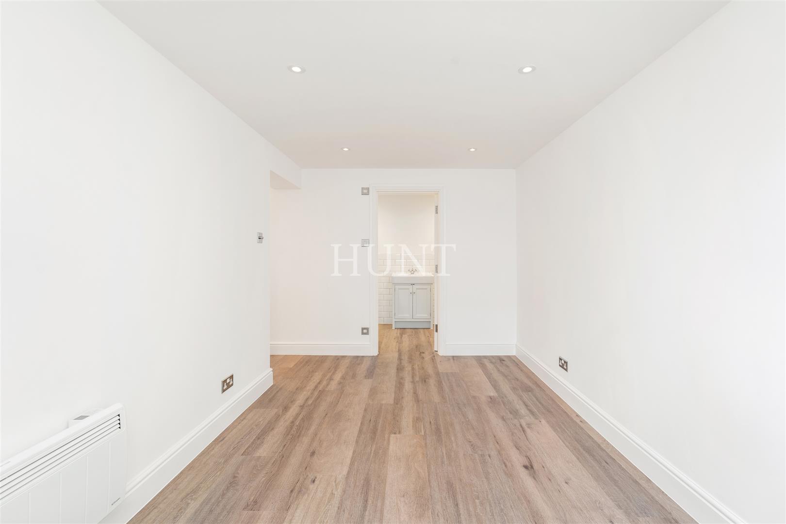 Chapel Mews, Woodford Green, IG8 - Slide 5