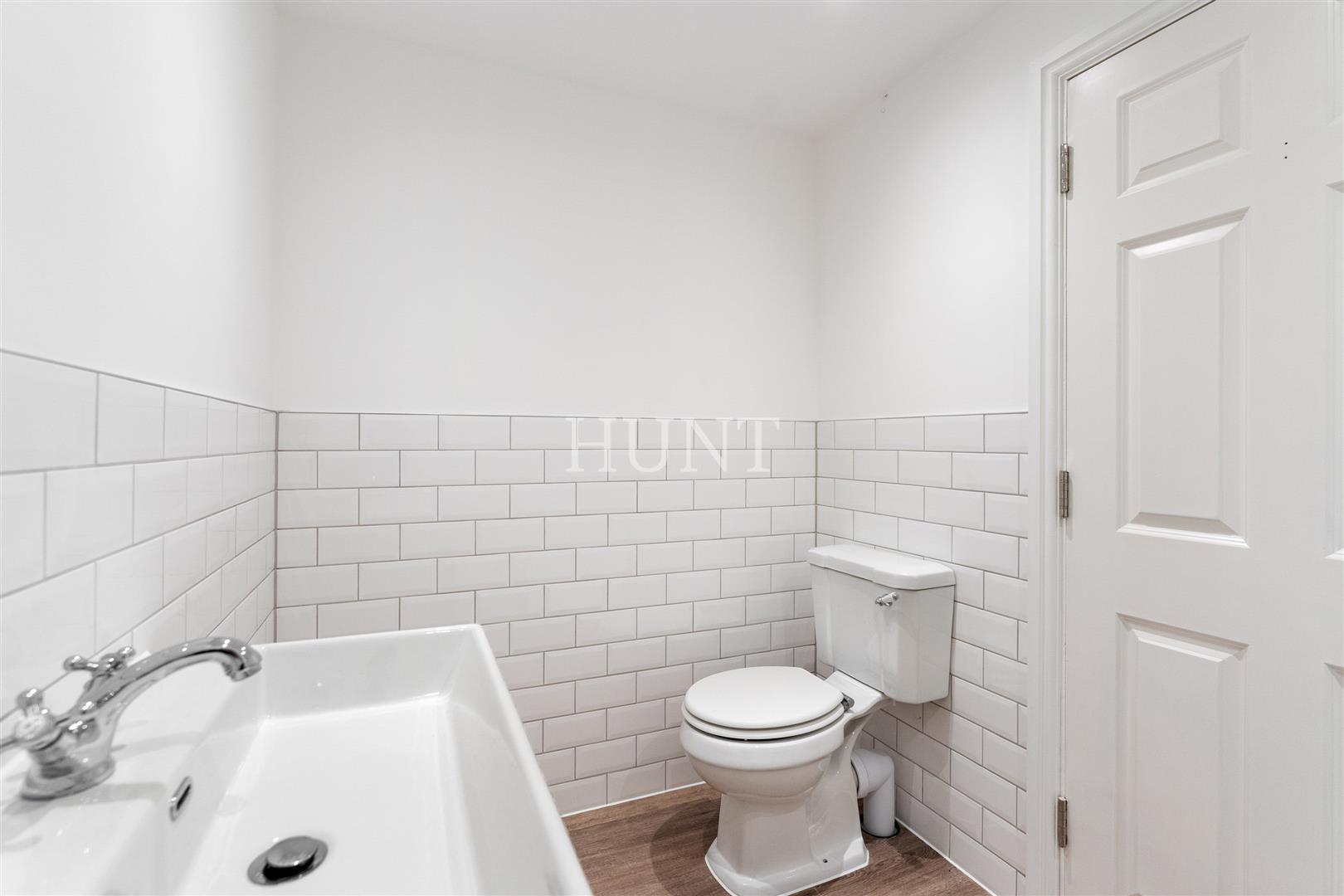 Chapel Mews, Woodford Green, IG8 - Slide 3