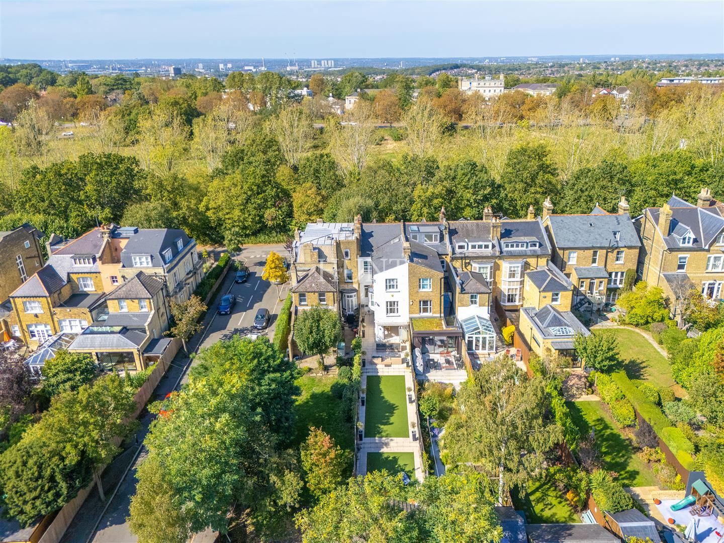 Broomhill Road, Woodford Green, IG8 - Slide 38