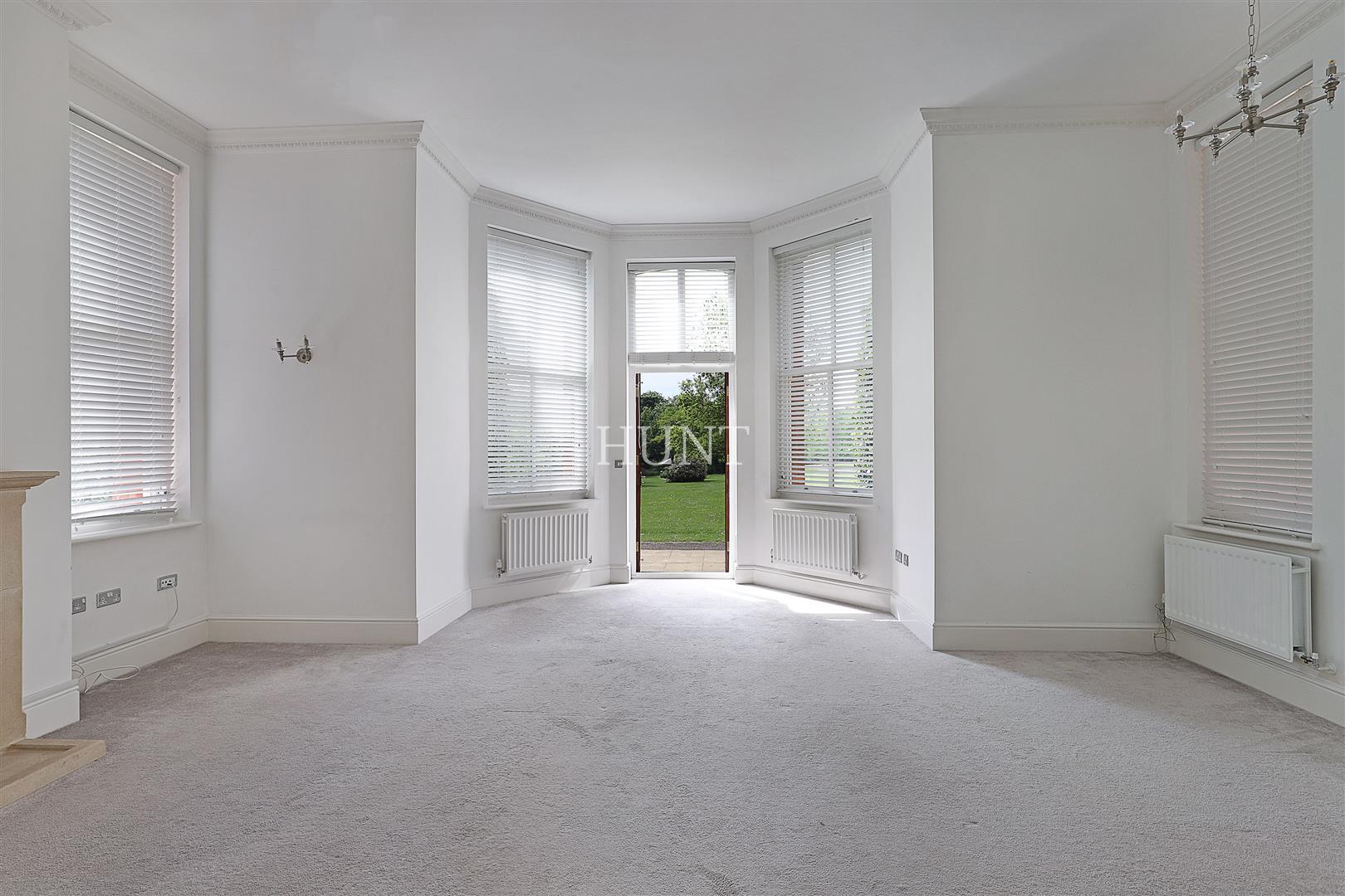 Devonshire House, Woodford Green, IG8 - Slide 37