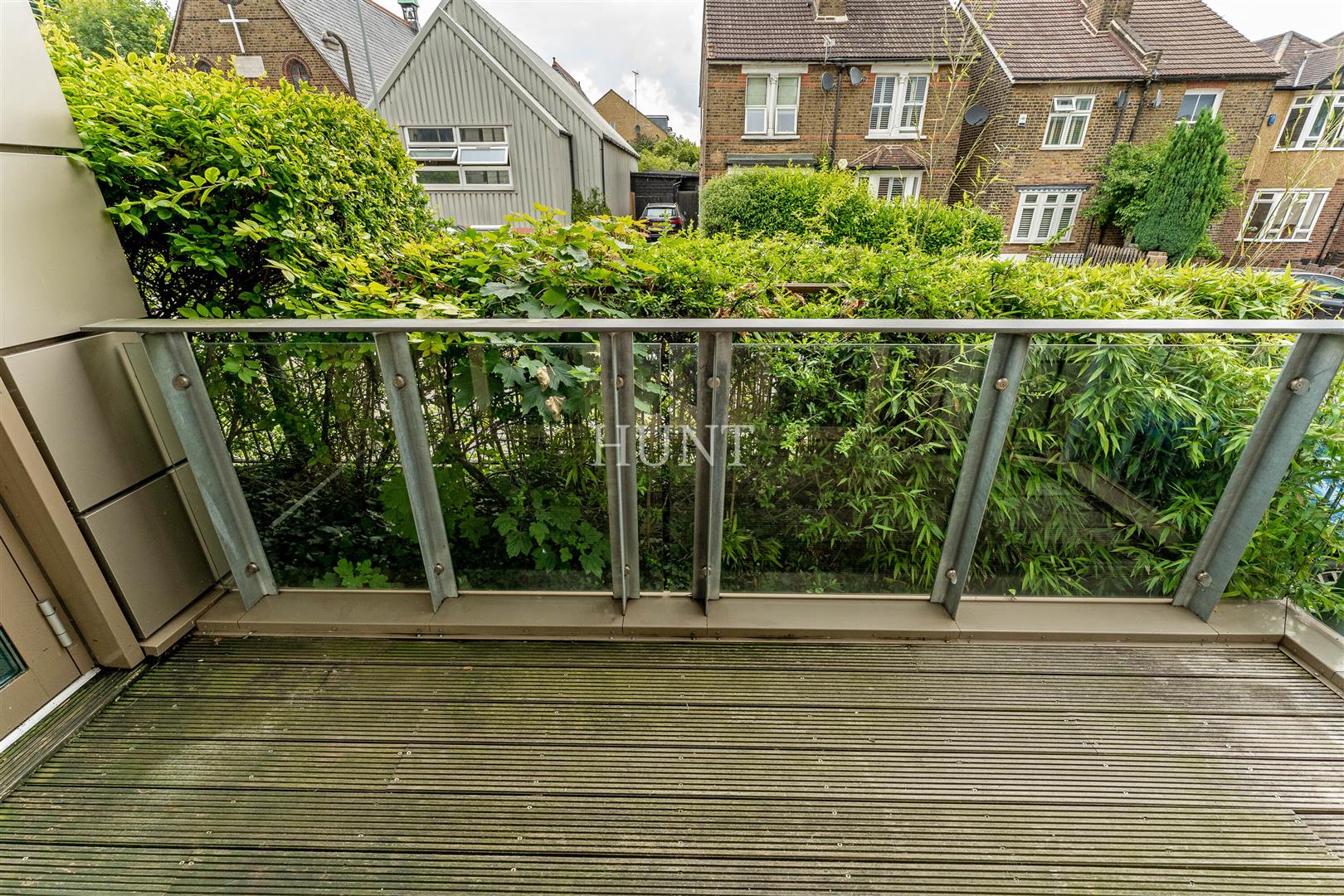 The Atrium, Buckhurst Hill, IG9 - Slide 14