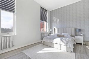 Brandesbury Square, Woodford Green, IG8