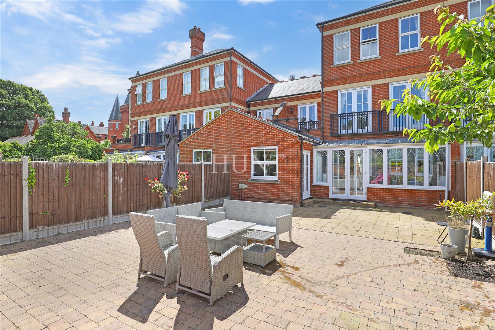 Brandesbury Square, Woodford Green, IG8 - Slide 41