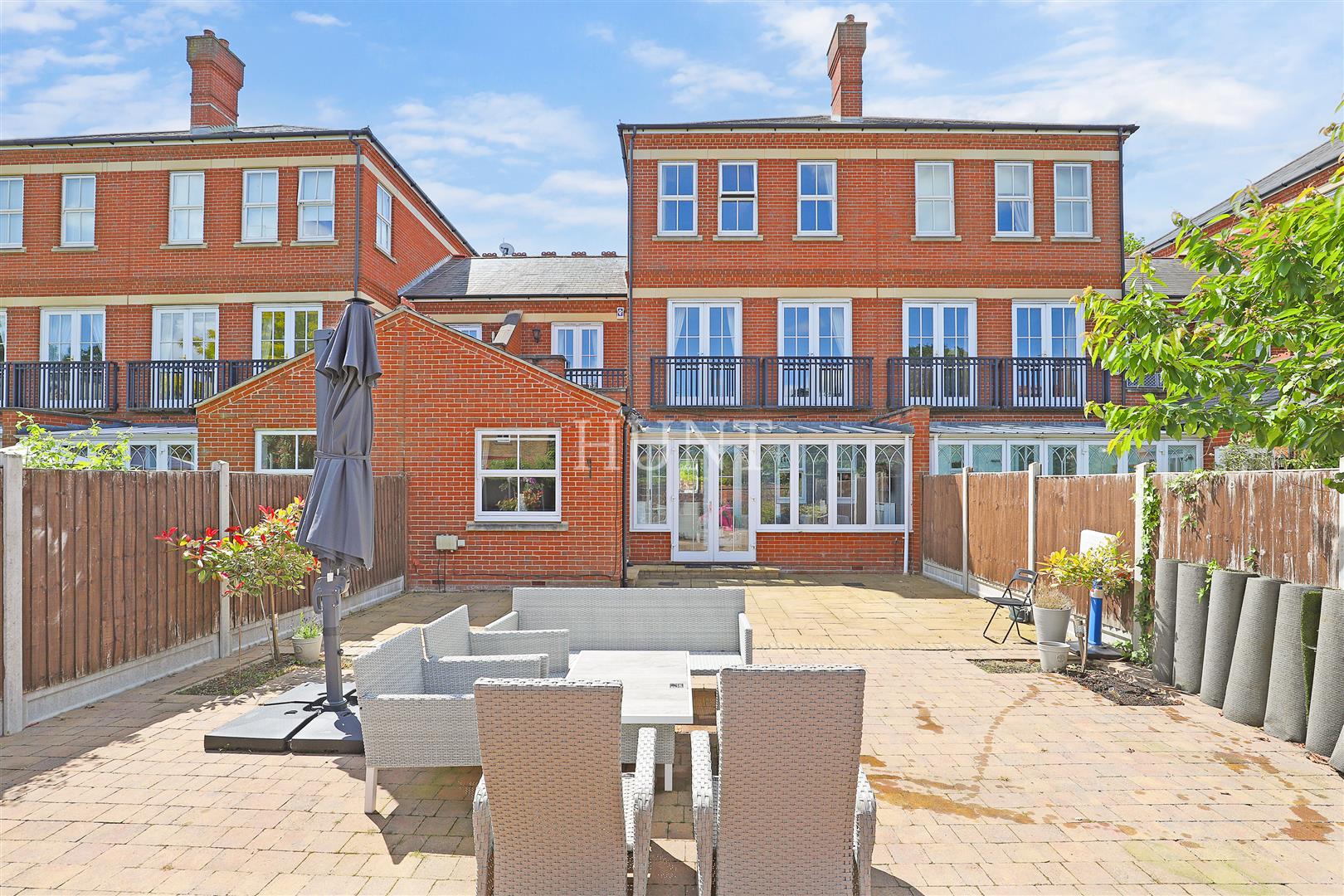 Brandesbury Square, Woodford Green, IG8 - Slide 42