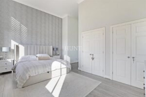 Brandesbury Square, Woodford Green, IG8