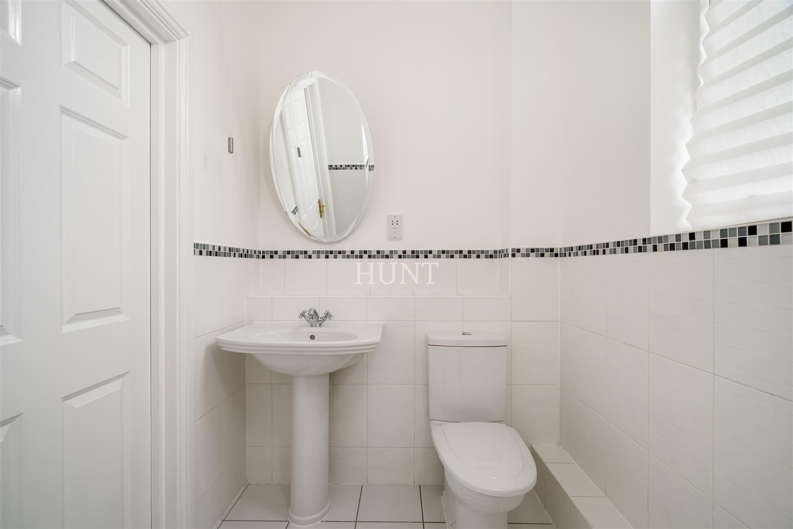 Devonshire House, Woodford Green, IG8 - Slide 7