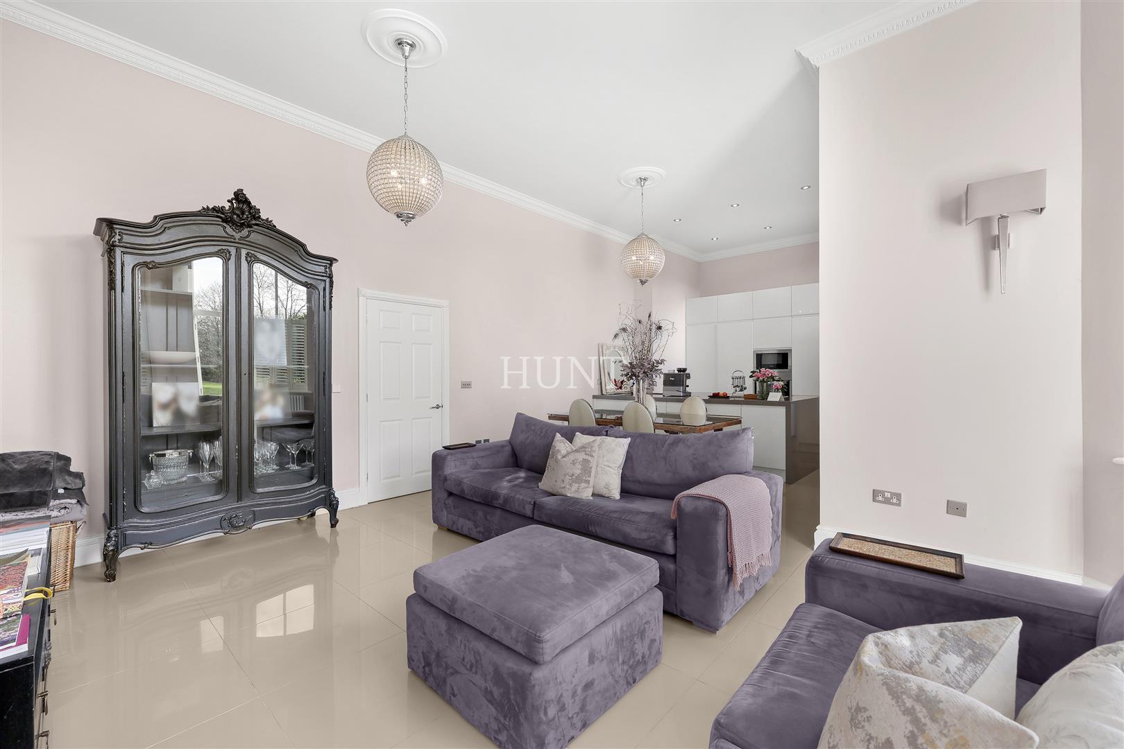 Northumberland House, Woodford Green, IG8 - Slide 7