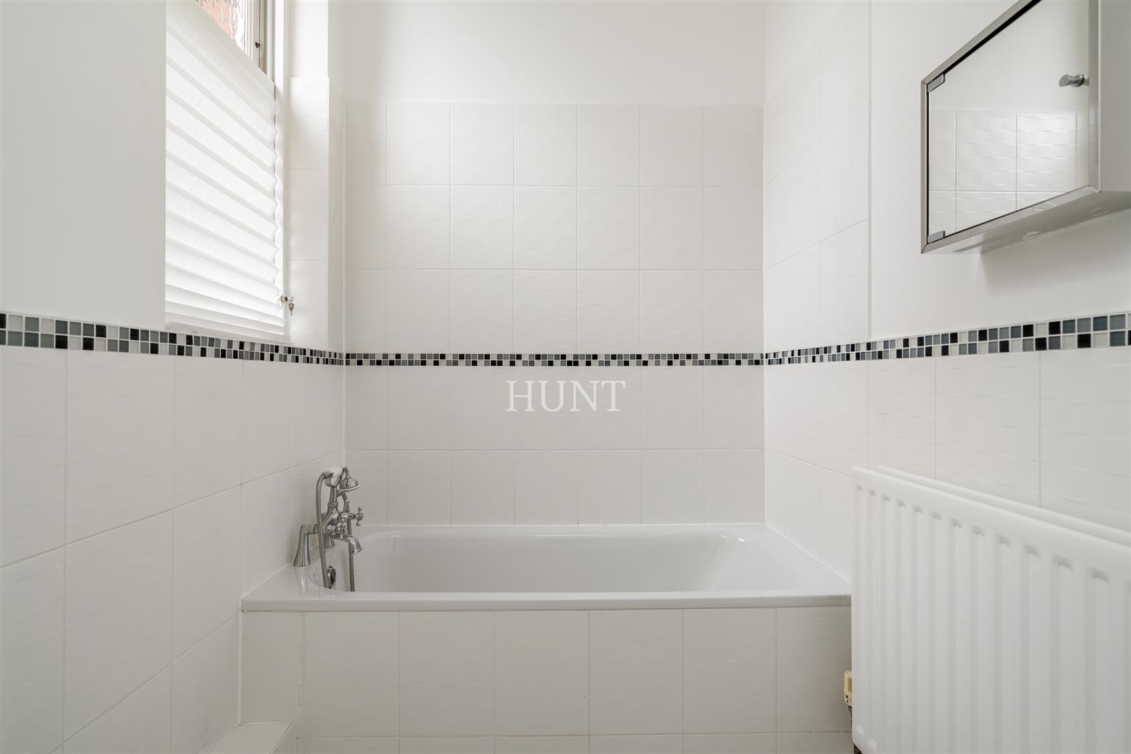 Devonshire House, Woodford Green, IG8 - Slide 8