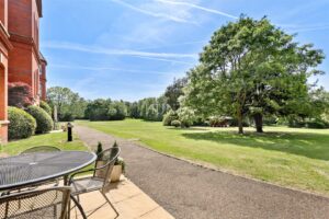 Sutherland House, Woodford Green, IG8