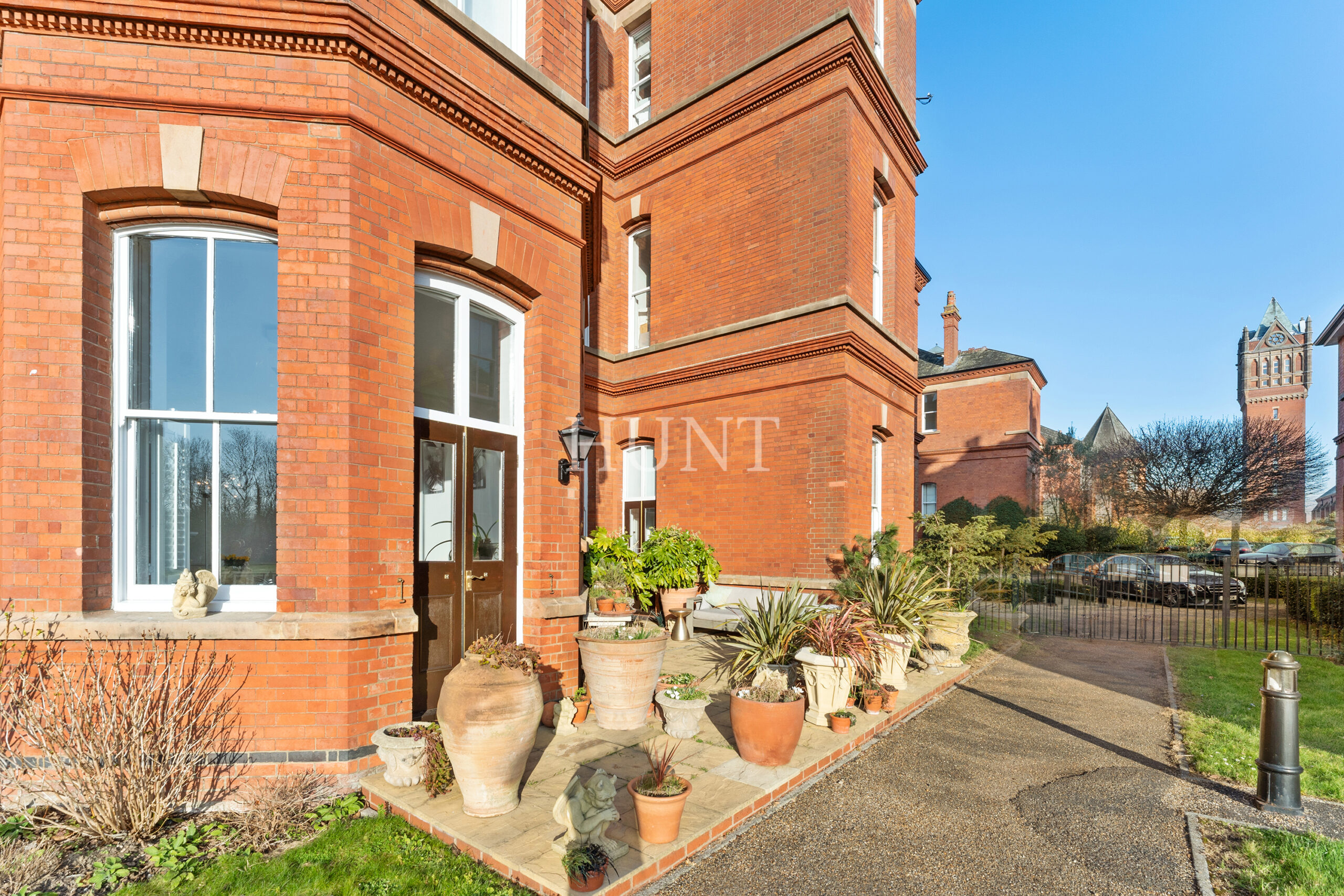 Sutherland House, Repton Park, Woodford Green IG8 - Slide 16