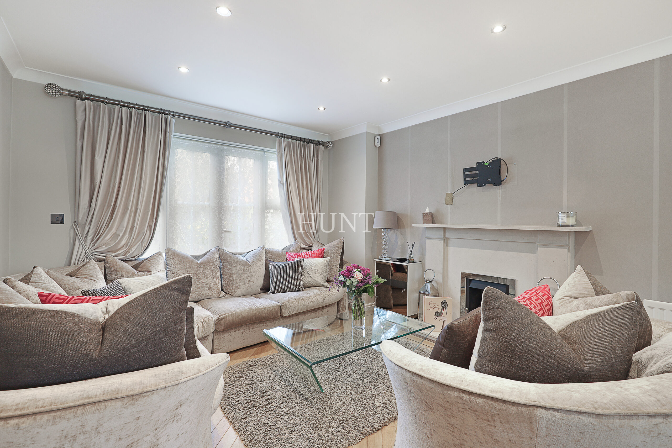 Hazel Lane, The Avenue, Repton Park, Woodford Green, IG6 - Slide 7