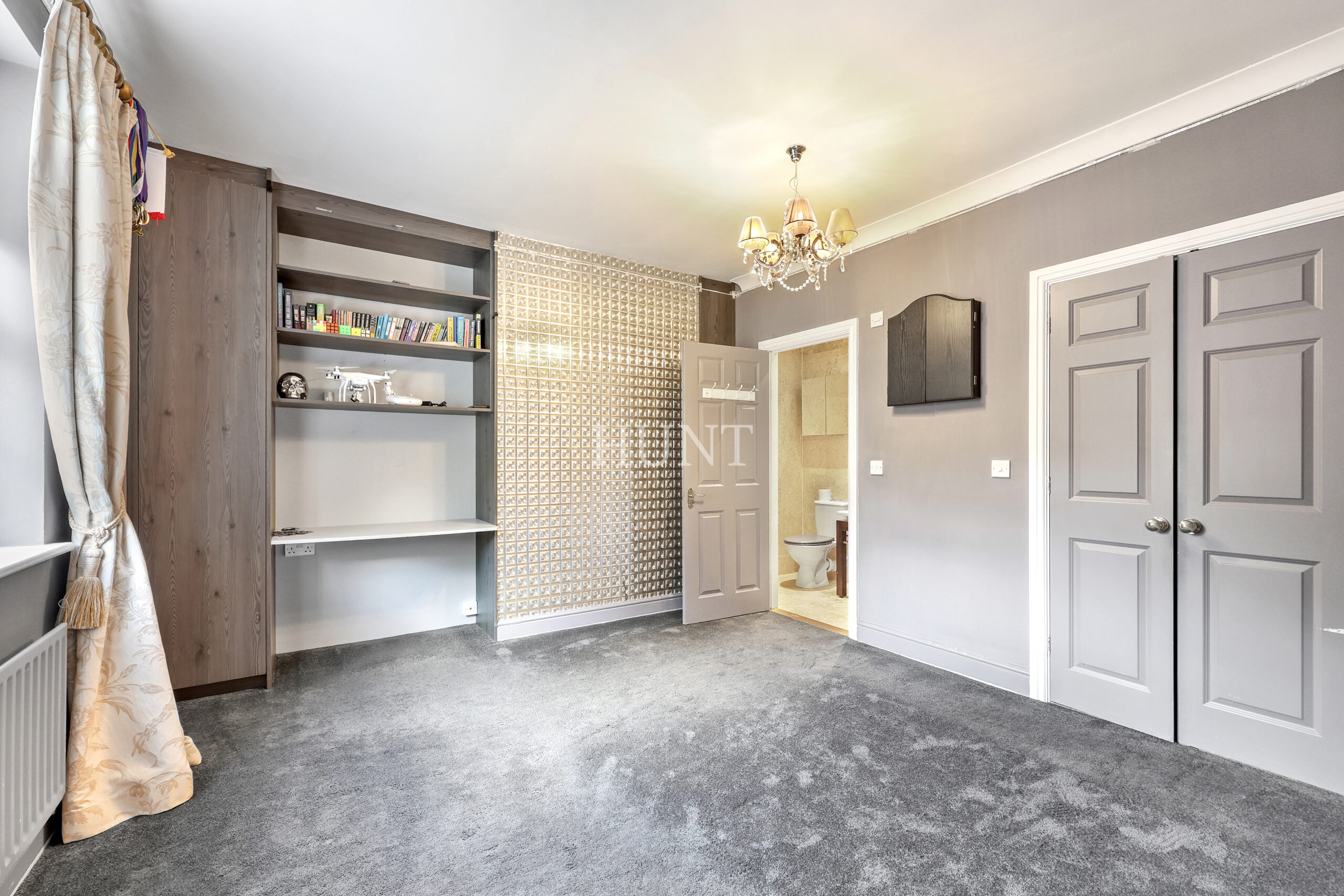 Regents Drive, Repton Park, Woodford Green, IG8 - Slide 19