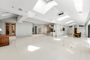 Regents Drive, Repton Park, Woodford Green, IG8