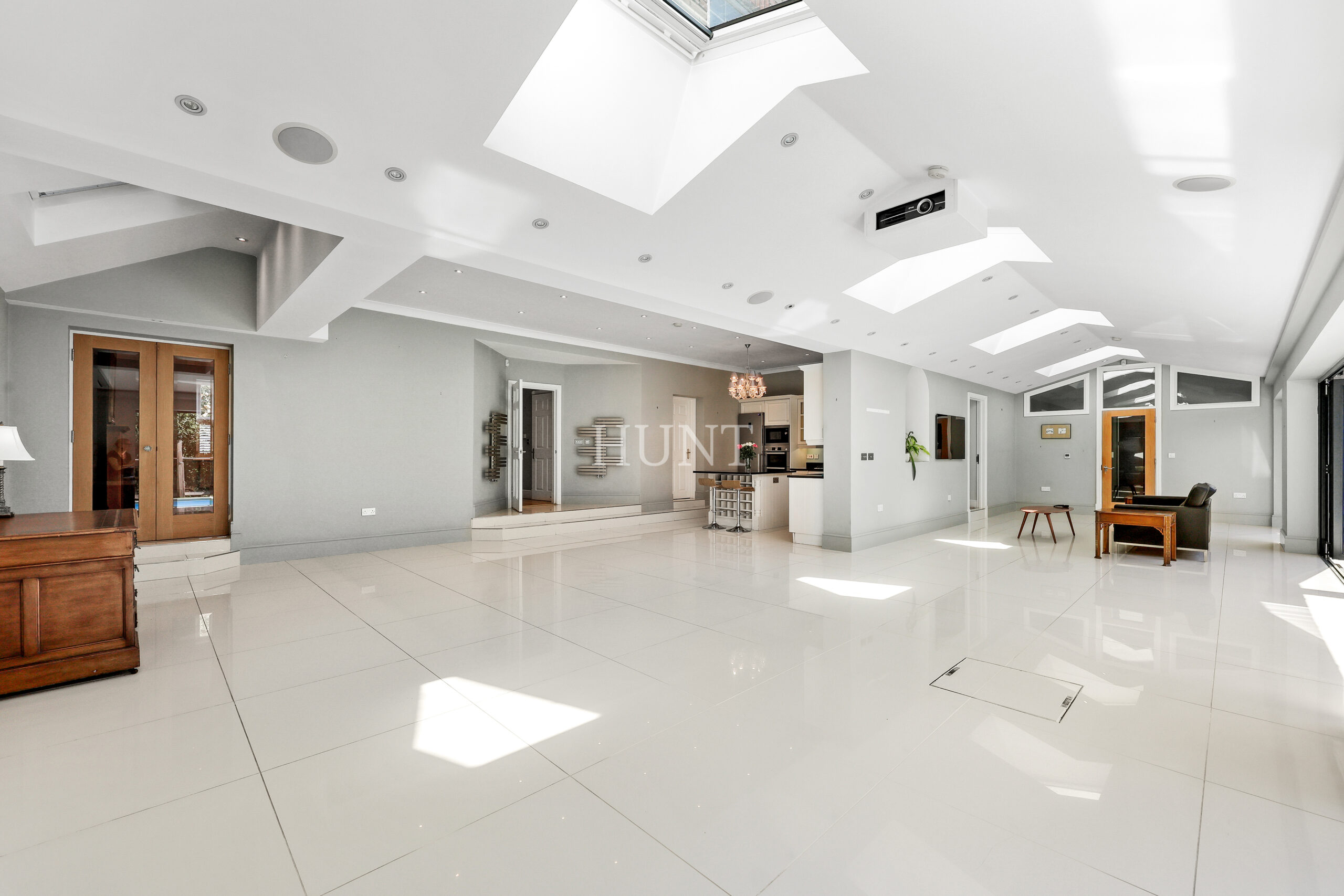 Regents Drive, Repton Park, Woodford Green, IG8 - Slide 6