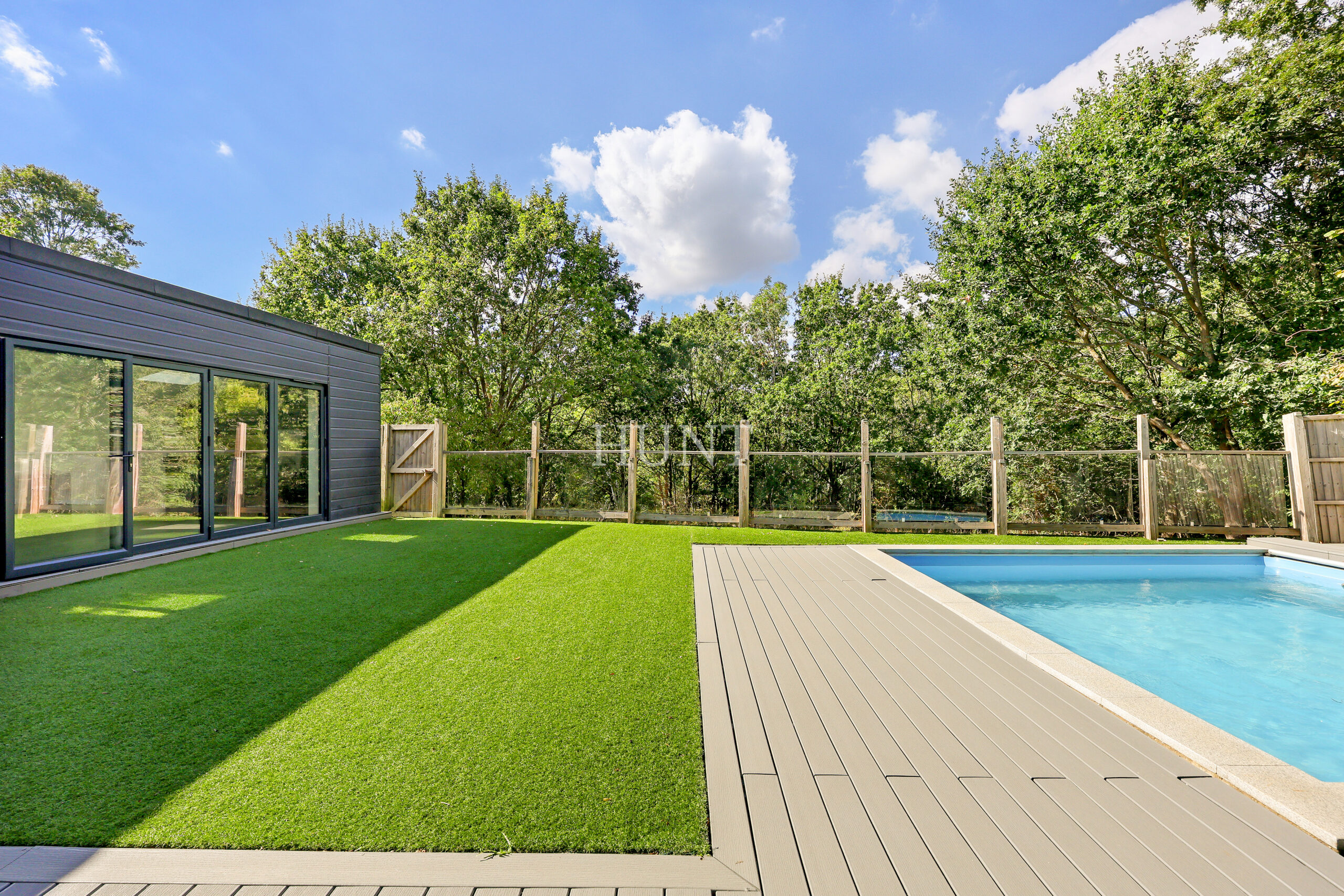 Regents Drive, Repton Park, Woodford Green, IG8 - Slide 4