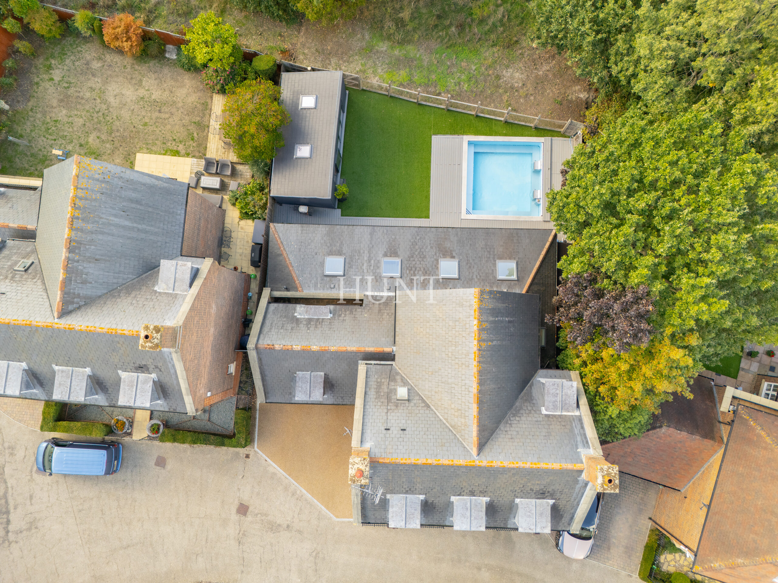 Regents Drive, Repton Park, Woodford Green, IG8 - Slide 3